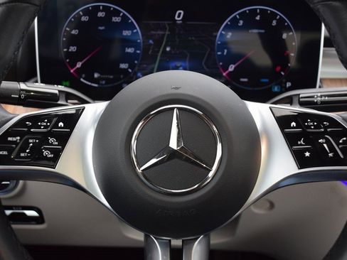 Certified 2024 Mercedes-Benz CLE 300 4MATIC Coupe image 20