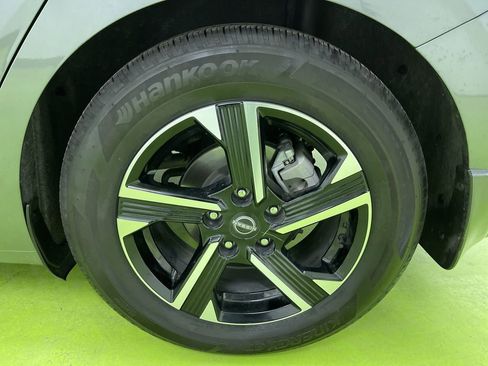 Used 2025 Nissan Sentra SV image 14