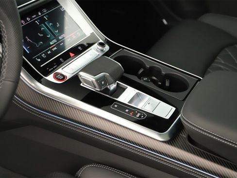 New 2026 Audi SQ7 Premium Plus image 17