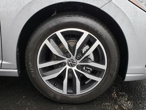New 2026 Volkswagen Jetta SE FWD image 12