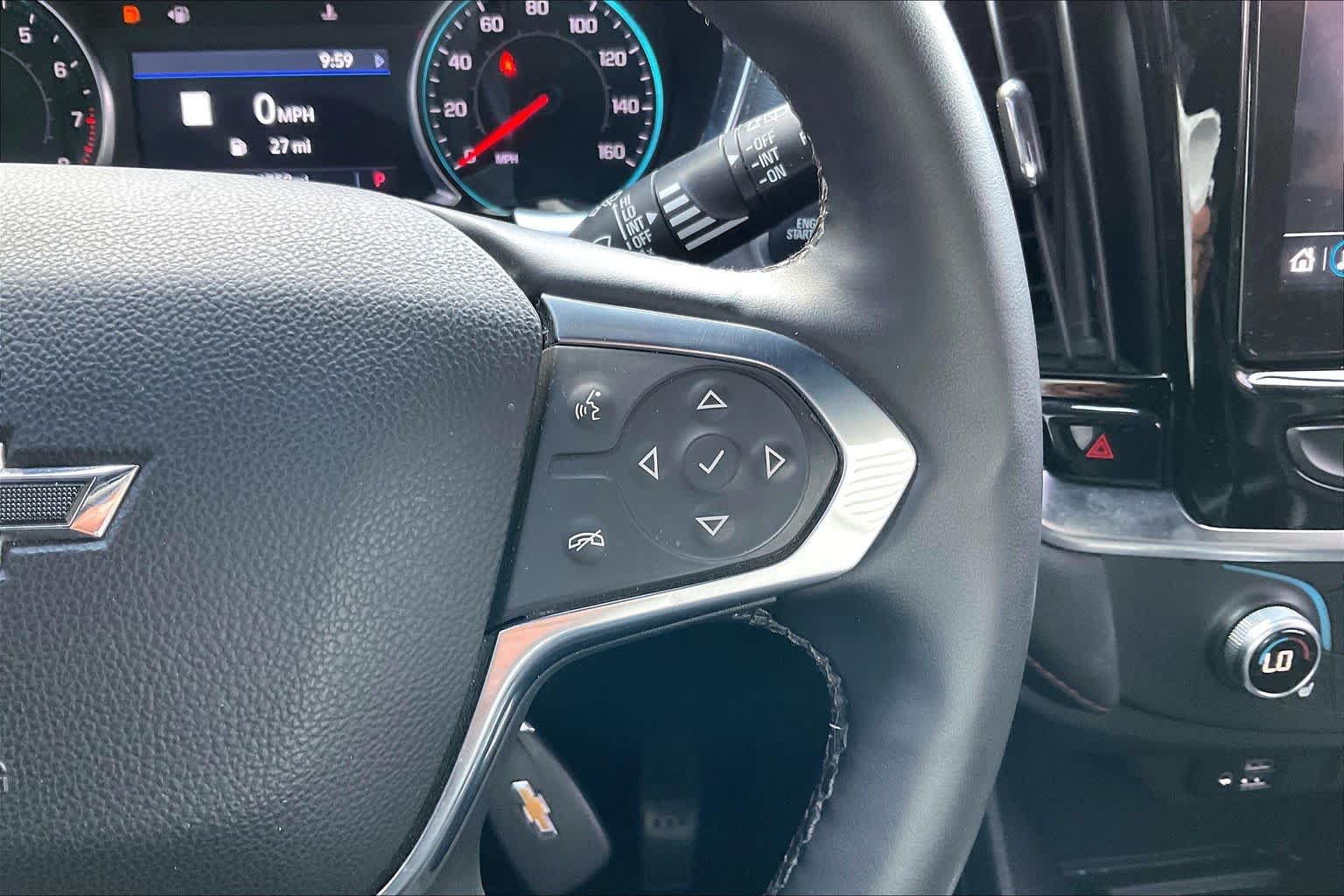 Used 2023 Chevrolet Traverse RS AWD/4WD image 24