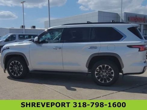 Used 2023 Toyota Sequoia Limited w/ Tow Technology Package AWD/4WD image 6