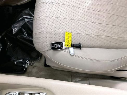 Used 2018 Mercedes-Benz E 300 image 10