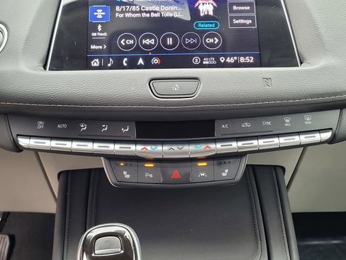 Used 2020 Cadillac XT4 Premium Luxury w/ Technology Package image 21