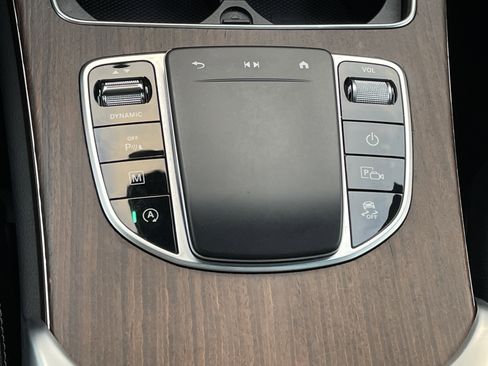 Certified 2022 Mercedes-Benz GLC 300 4MATIC w/ Premium Package Lite image 36