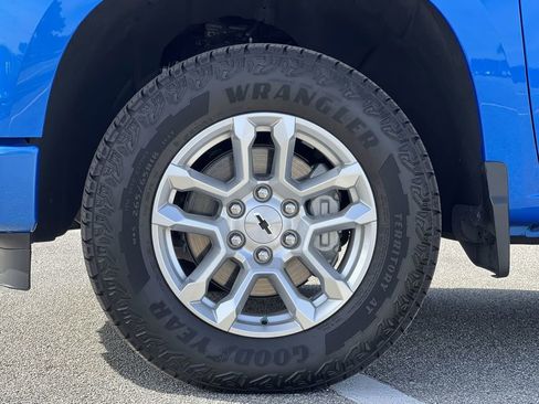 Used 2025 Chevrolet Silverado 1500 RST image 12