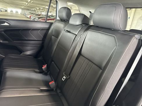 Used 2024 Volkswagen Tiguan SE FWD image 21