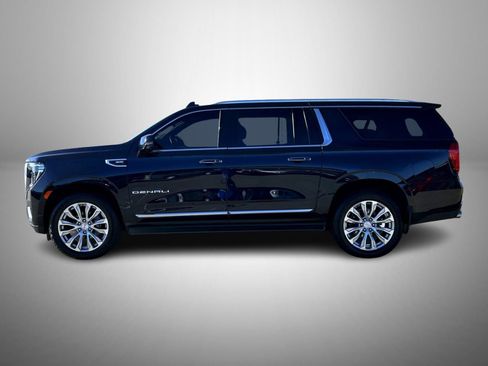 Used 2022 GMC Yukon XL Denali image 8