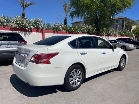 Used 2013 Nissan Altima 2.5 S image 2