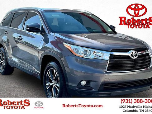 Used 2016 Toyota Highlander XLE image 1