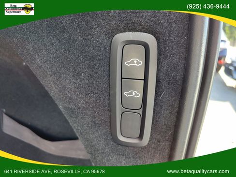 Used 2017 Volvo XC90 T6 R-Design w/ Vision Package image 55