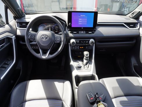 Used 2025 Toyota RAV4 XSE w/ Advanced Technology Package AWD/4WD image 2