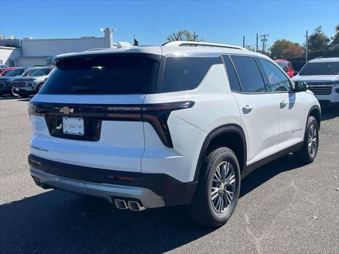New 2026 Chevrolet Traverse LT w/ Driver Confidence Package image 5