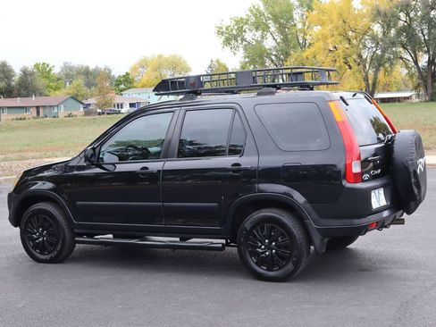 Used 2004 Honda CR-V LX image 8