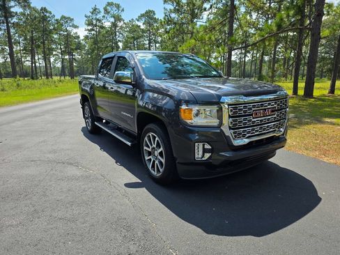 Used 2022 GMC Canyon Denali RWD image 7