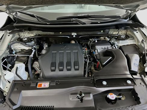 Used 2025 Mitsubishi Eclipse Cross SE image 35