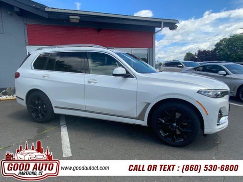 Used 2021 BMW X7 xDrive40i w/ Executive Package AWD/4WD image 4
