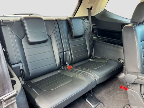 Used 2022 Volkswagen Atlas SEL Premium AWD/4WD image 29