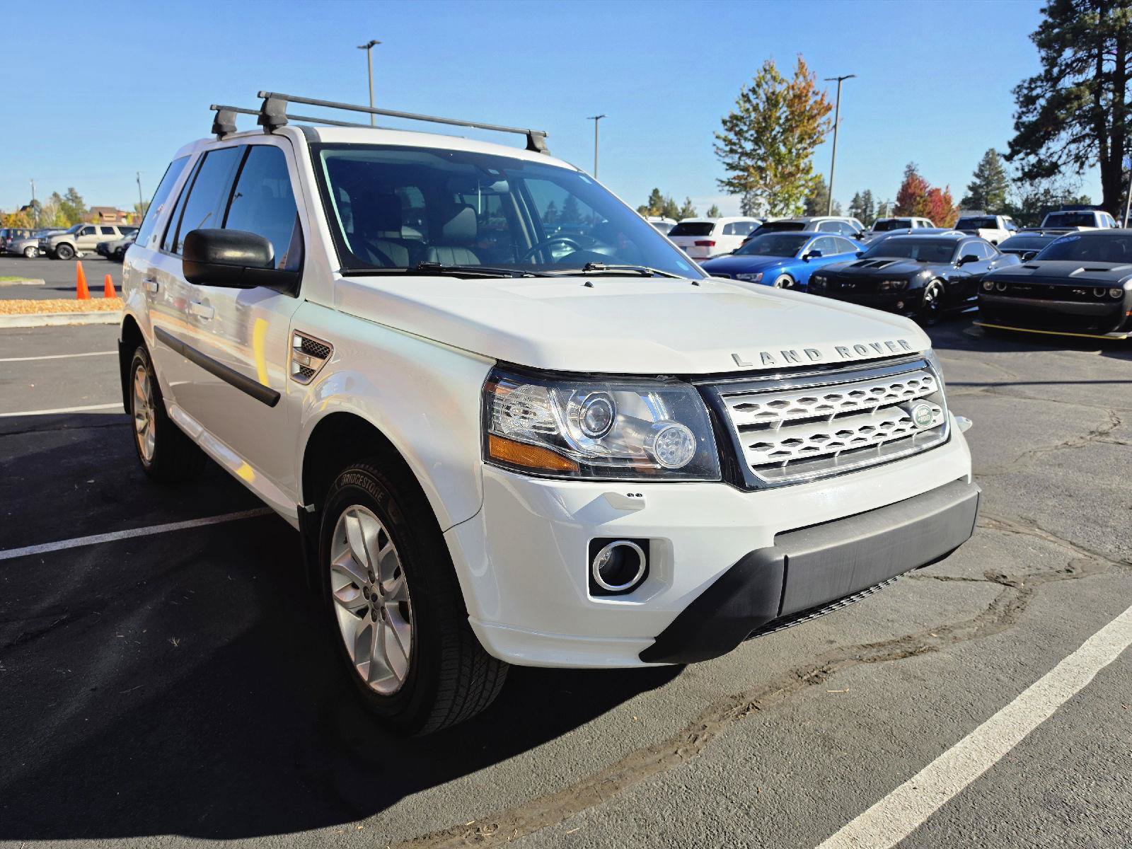 Used 2013 Land Rover LR2 HSE AWD/4WD image 8