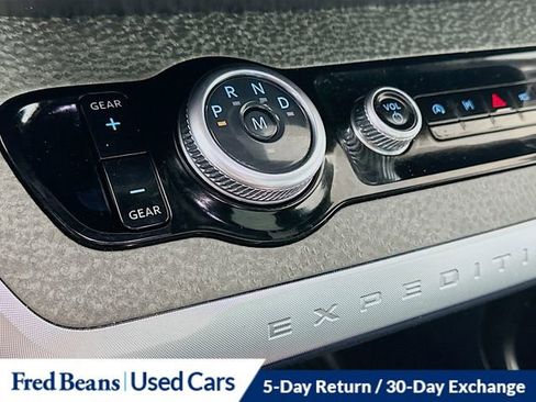 Used 2025 Ford Expedition Tremor AWD/4WD image 19