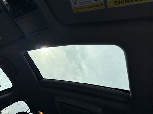 Used 2022 Honda Pilot Elite image 27