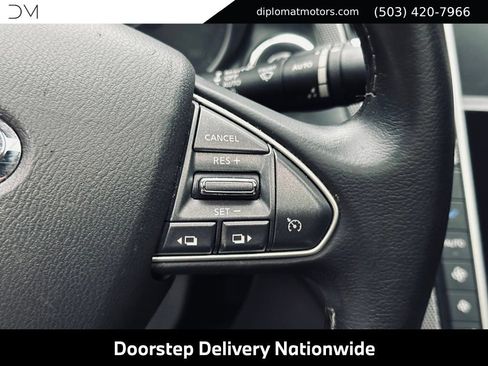 Used 2017 INFINITI Q50 3.0t Premium RWD image 30