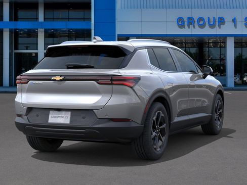 New 2026 Chevrolet Equinox EV LT FWD image 28