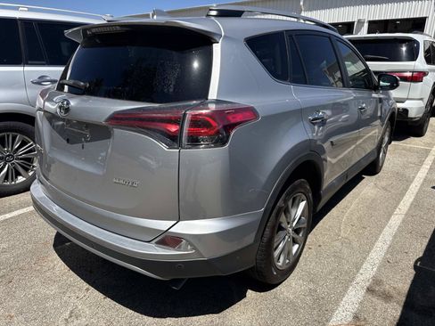 Used 2017 Toyota RAV4 Limited FWD image 8