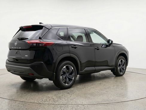 Used 2025 Nissan Rogue SV AWD/4WD image 9