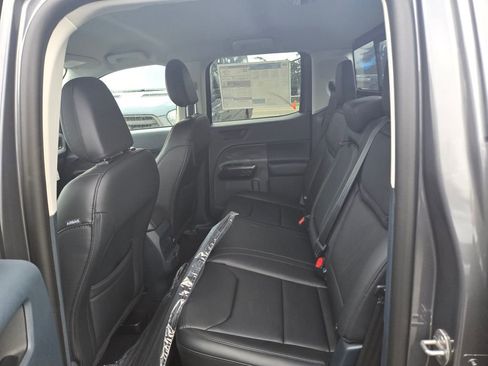 New 2026 Ford Maverick Lariat w/ Black Appearance Package image 9