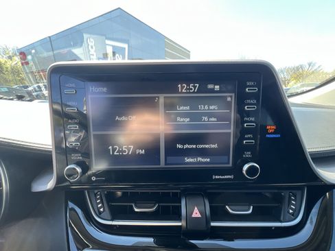 Used 2020 Toyota C-HR LE image 18