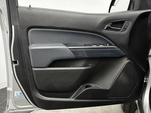 Used 2016 Chevrolet Colorado Z71 image 10