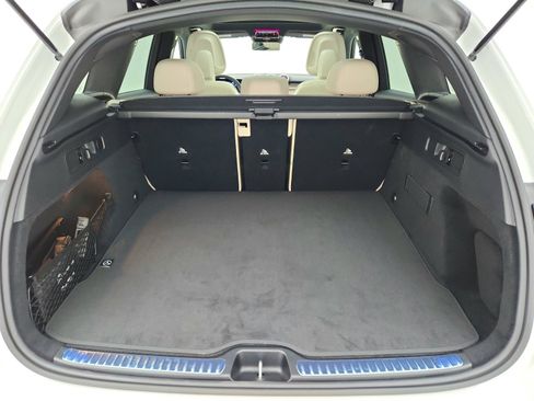 Used 2026 Mercedes-Benz GLC 300 image 32