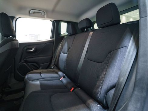 Used 2020 Jeep Renegade Altitude AWD/4WD image 30