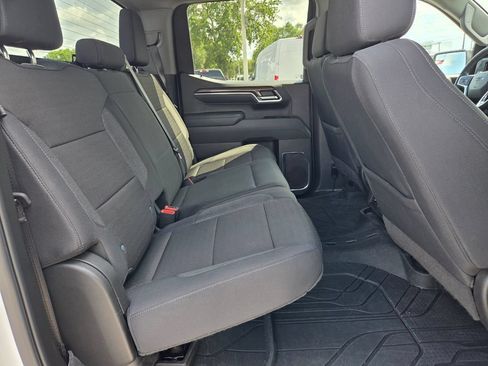 Used 2025 Chevrolet Silverado 1500 RST AWD/4WD image 18