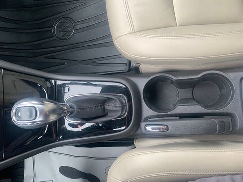 Used 2019 Buick Encore Essence AWD/4WD image 21