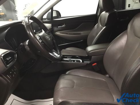 Used 2019 Hyundai Santa Fe Limited image 25