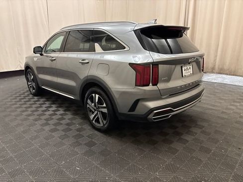 Used 2022 Kia Sorento SX Prestige w/ Panoramic Sunroof Package AWD/4WD image 7
