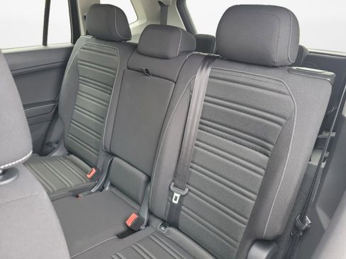 Certified 2024 Volkswagen Tiguan S FWD image 15