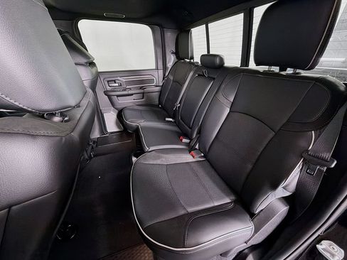 New 2026 RAM 2500 Laramie AWD/4WD image 25