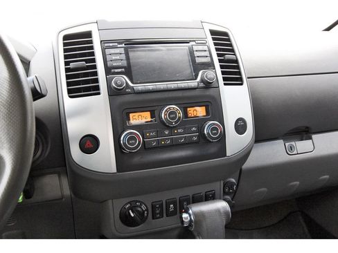 Used 2017 Nissan Frontier SV w/ SV Value Truck Package AWD/4WD image 28