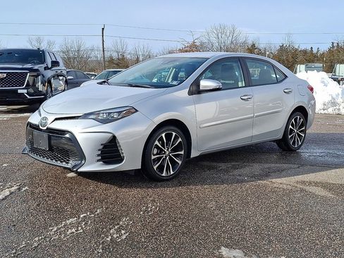 Used 2019 Toyota Corolla SE image 6