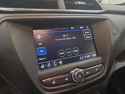 Used 2023 Chevrolet TrailBlazer RS AWD/4WD image 22