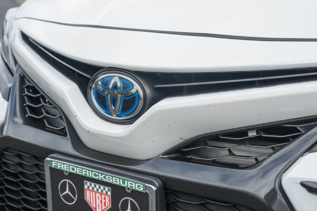Used 2021 Toyota Camry XSE w/ Cold Weather Package FWD image 13