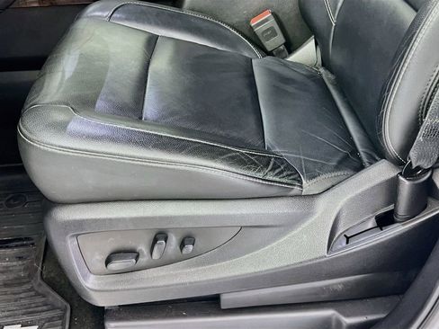 Used 2018 Chevrolet Tahoe LT RWD image 11