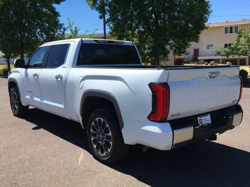 Used 2025 Toyota Tundra Limited AWD/4WD image 5