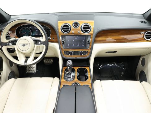 Used 2018 Bentley Bentayga Onyx Edition AWD/4WD image 57