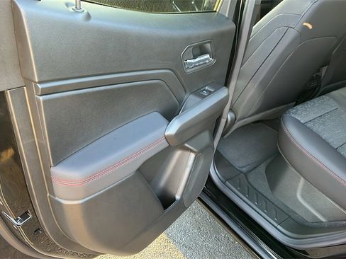 New 2026 Chevrolet Colorado Z71 image 16