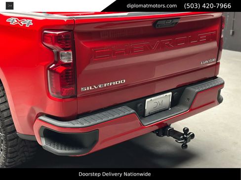 Used 2023 Chevrolet Silverado 1500 Custom image 16