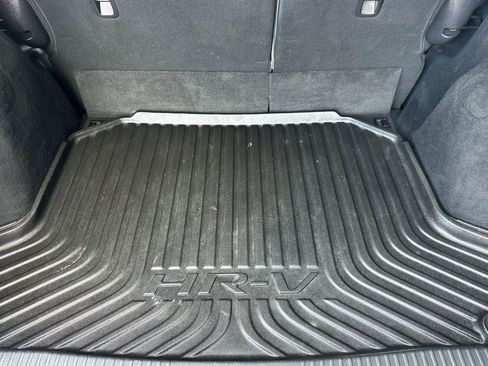 Certified 2022 Honda HR-V LX image 14